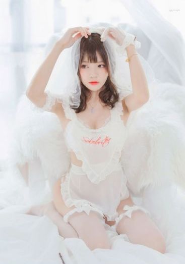 《亢奋》第一季_DVD免费播放